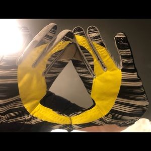 Youth medium Oregon Duck football gloves